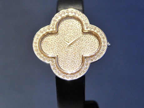 梵克雅宝四叶草手表